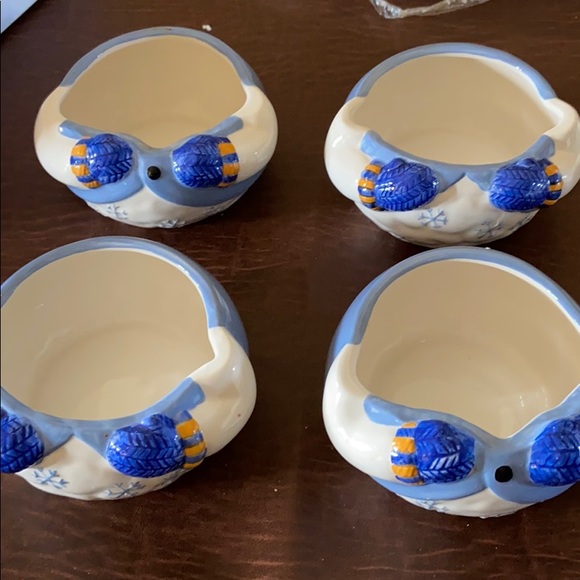 Set of 4 Whimsical Snowman Covered Bowls - Picture 2 of 6